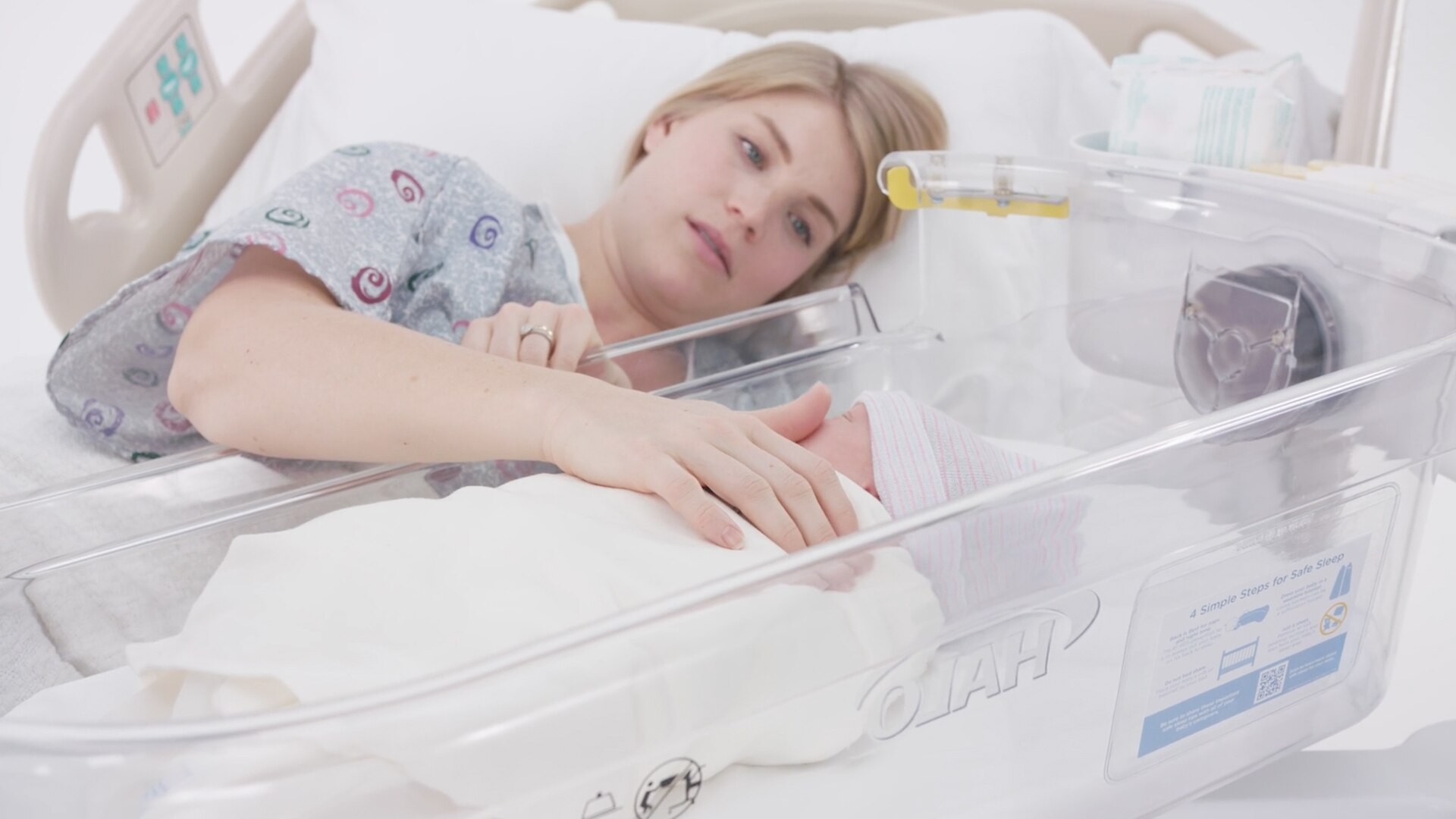 HALO Bassinest swivel sleeper Hospital Series GE Healthcare